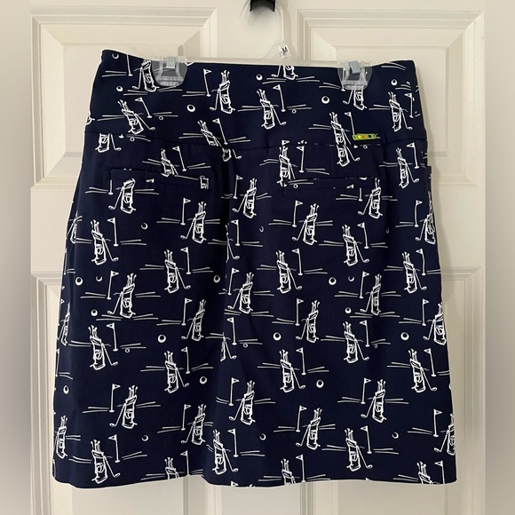 WOMENS SWING CONTROL SKORT with Golf graphics, size 4 -navy & white pockets - Picture 3 of 6